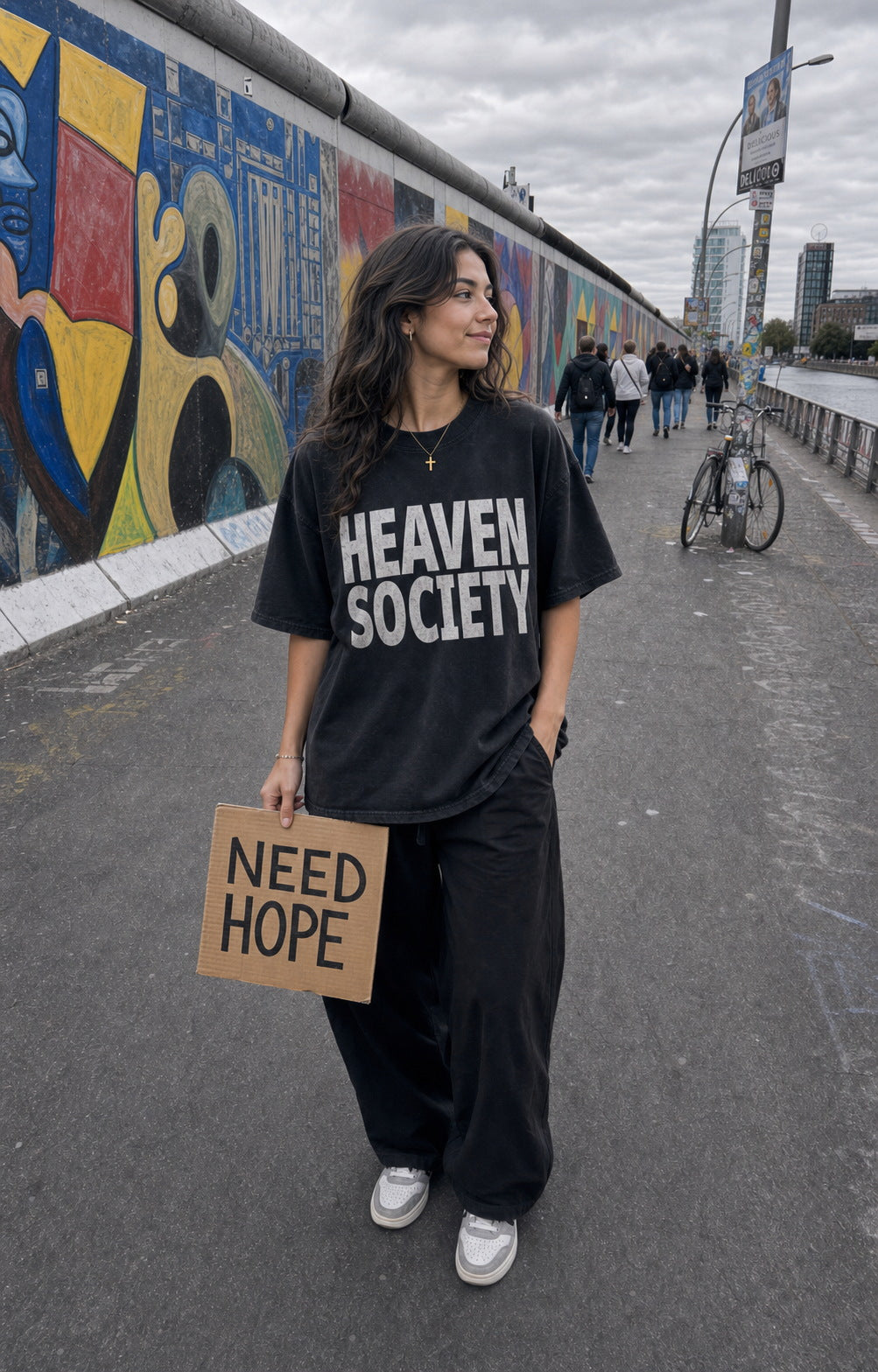 HEAVEN SOCIETY WORDMARK BOXY TEE - BLACK