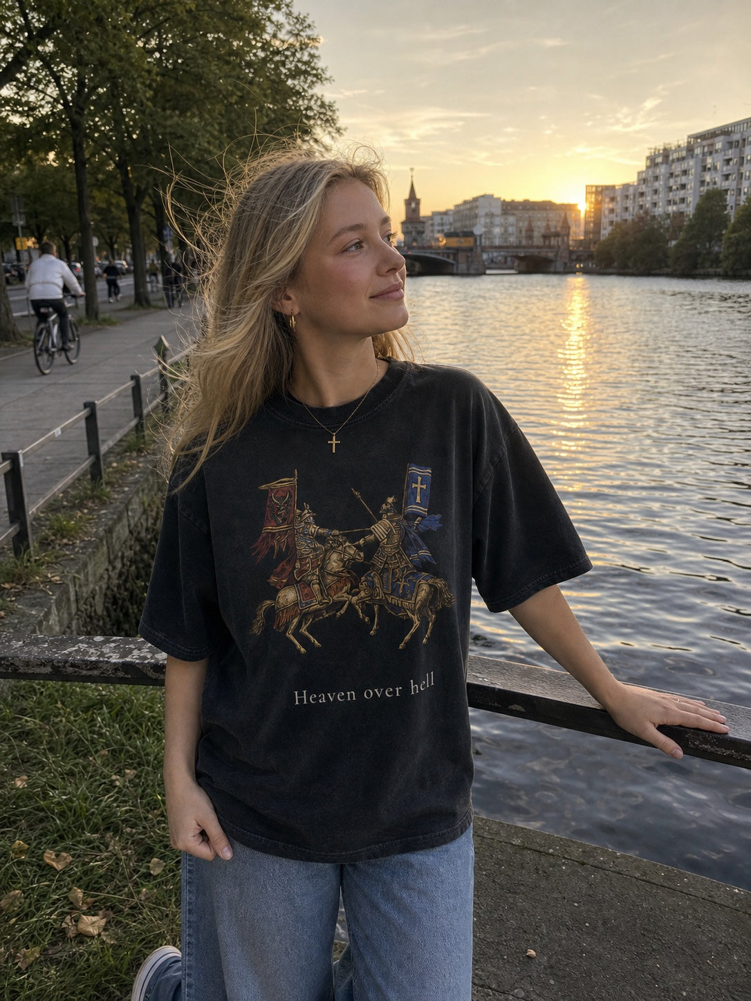 Heaven over Hell Black Golden Hour an der Spree